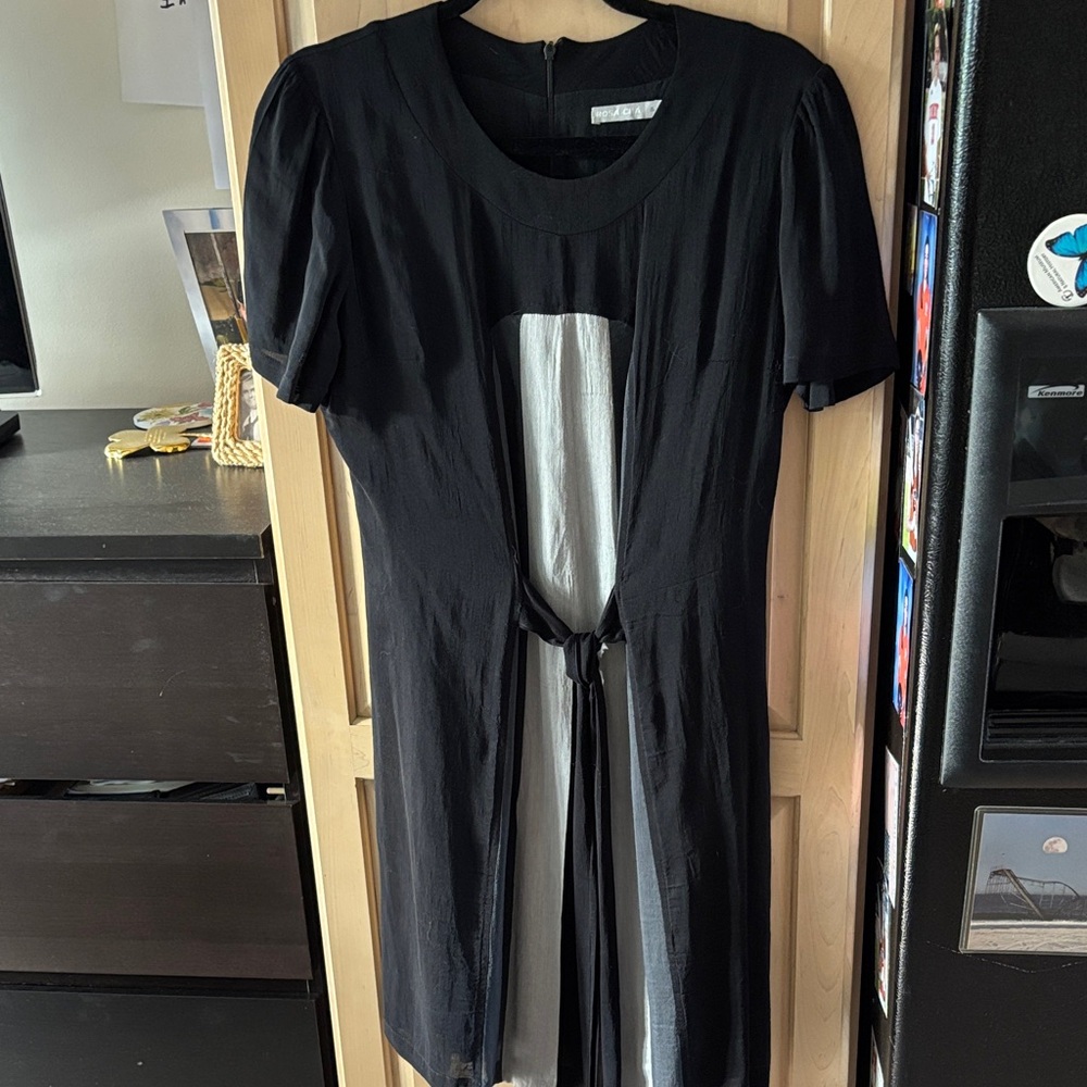 ROSA CHA LADIES Black insert dress-Small Petite